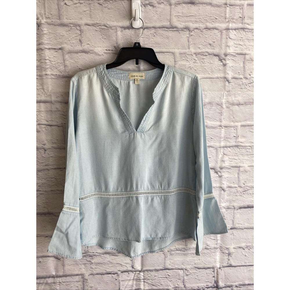 Cloth & Stone Boho Coastal Split Neck Chambray Lyocell Bell Sleeve Blouse Small - Picture 2 of 8